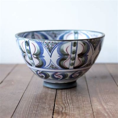  Pottery Bowl with Geometric Design! An Intricate Tapestry of Form and Function